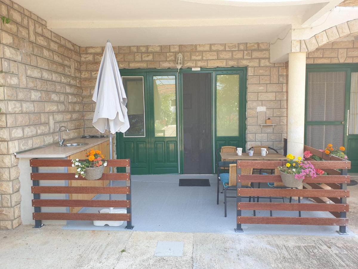 Apartments Marina Sveti Filip i Jakov Szoba fotó