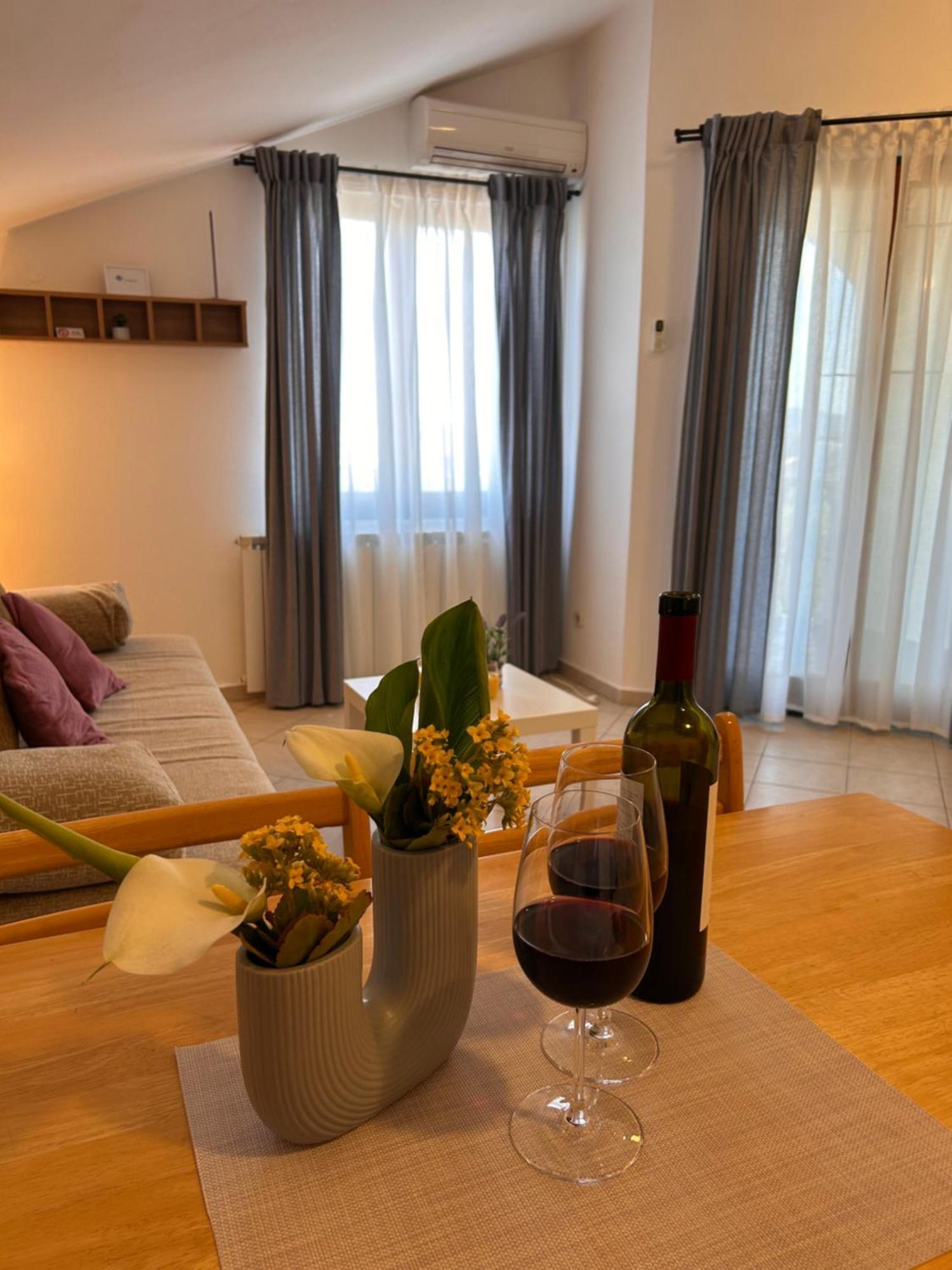 Apartments Marina Sveti Filip i Jakov Kültér fotó