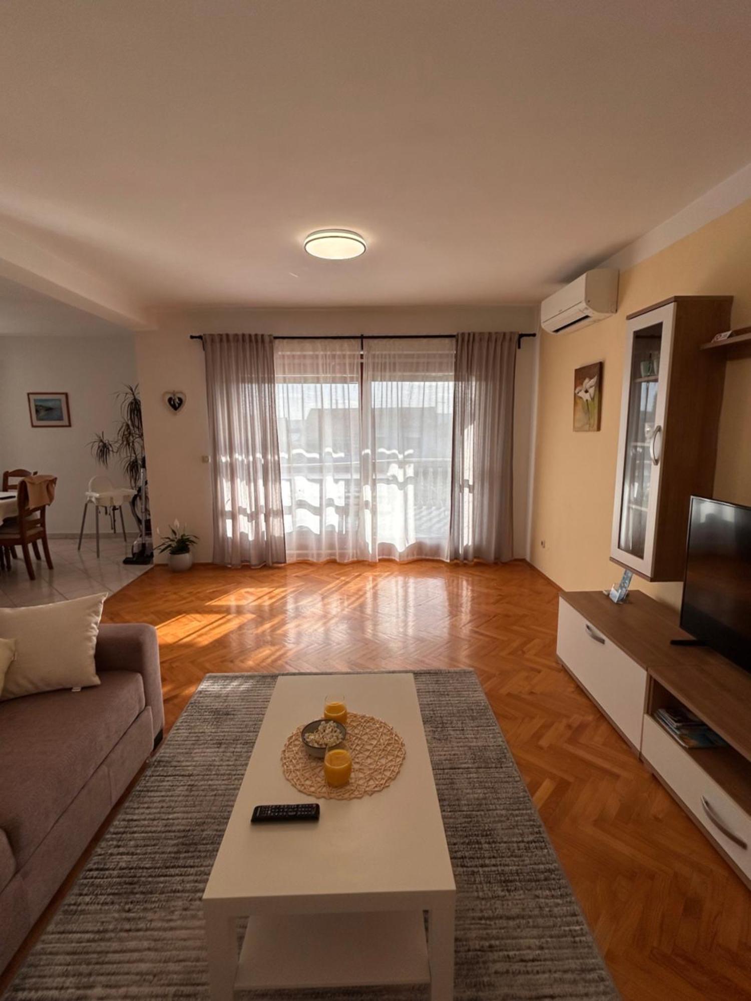 Apartments Marina Sveti Filip i Jakov Kültér fotó